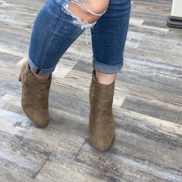 Faux suede boots - Picture 3 of 5